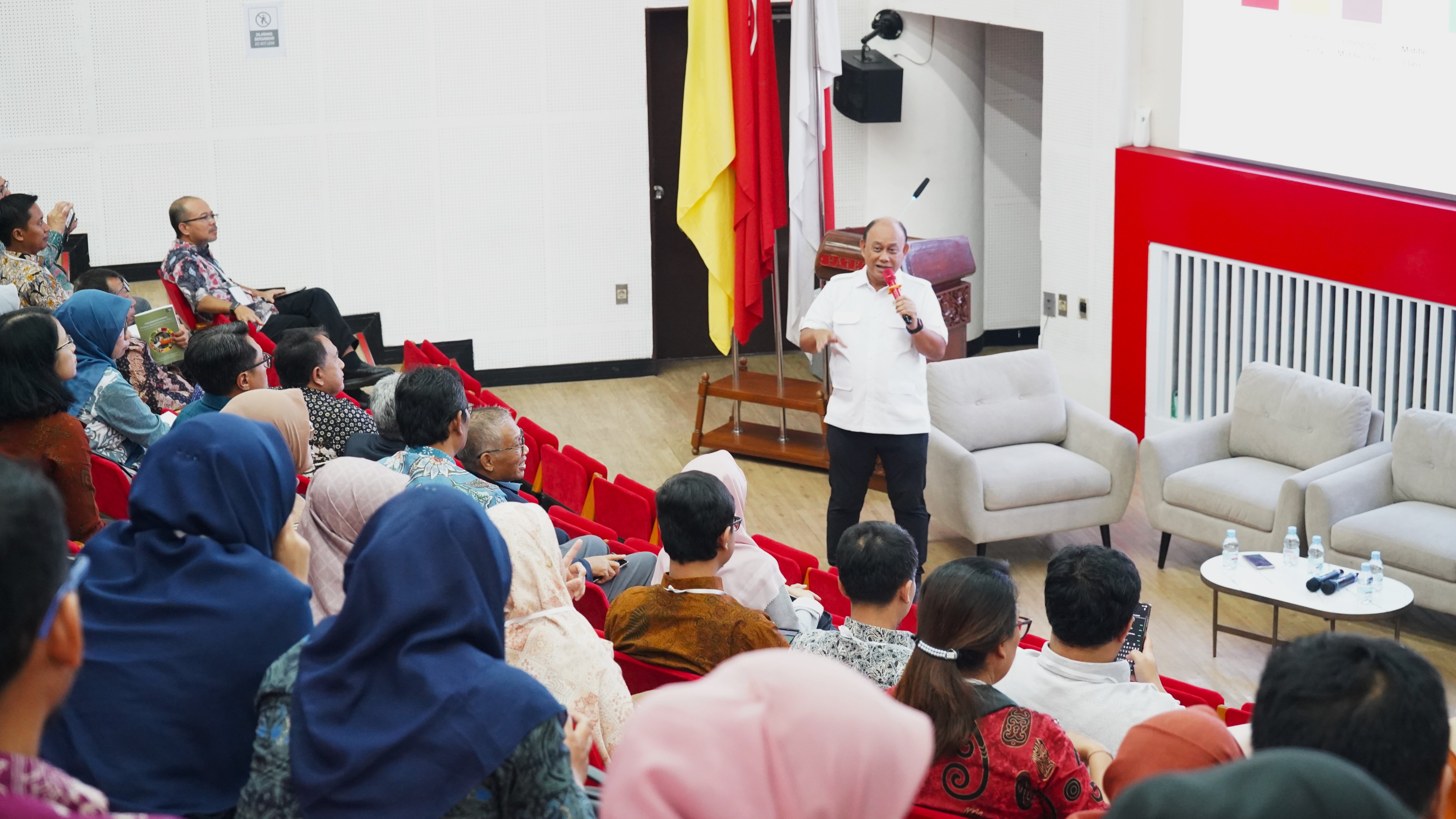 Kabadan BGN Mukomuko Hadiri Seminar Nasional dan Pertemuan Forum Komunikasi Perguran Tinggi Teknologi Pertanian Indonesia Kebijakan Nasional dan Tantangan 